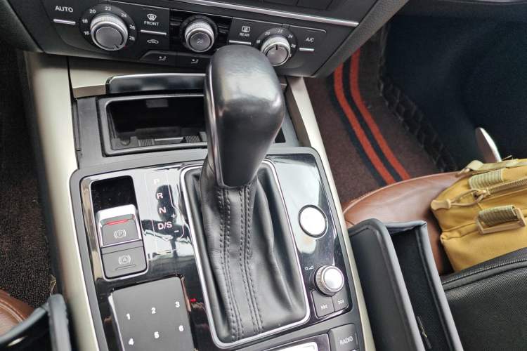 Used Audi A7 2017 35 TFSI Fashion Model Gear Lever