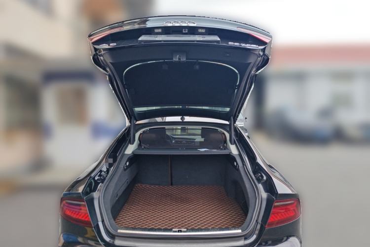 Used Audi A7 2017 35 TFSI Fashion Model Trunk