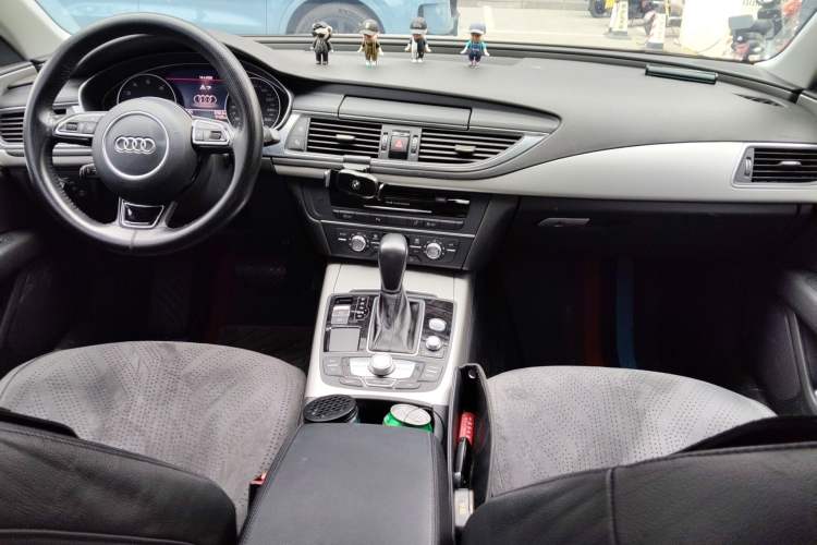 Used Audi A7 2017 35 TFSI Fashion Model Center Console