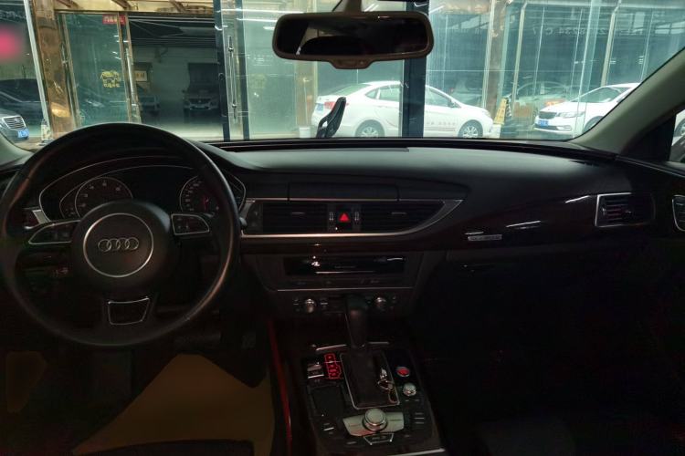 Used Audi A7 2017 50 TFSI quattro Comfort Model Center Console