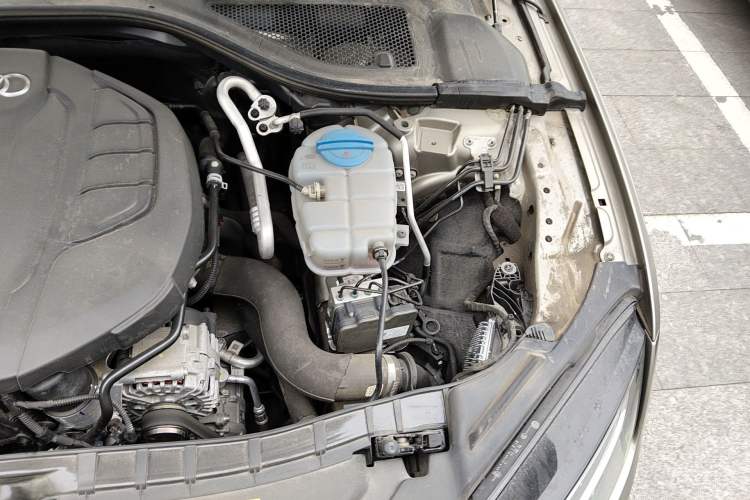 Used Audi A7 2017 35 TFSI Fashion Model Engine Bay Left