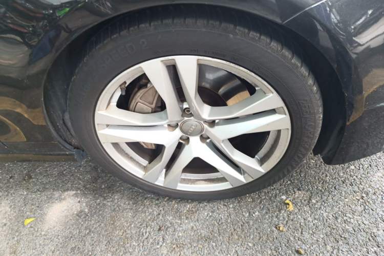 Used Audi A7 2017 50 TFSI quattro Comfort Model Right Front Wheel Hub