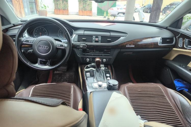 Used Audi A7 2017 50 TFSI quattro Comfort Model Center Console