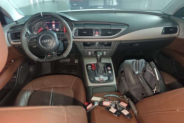Used Audi A7 2017 40 TFSI Ambition Edition Center Console