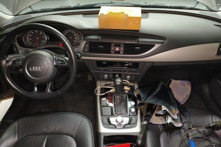 Used Audi A7 2017 40 TFSI Ambition Edition Center Console