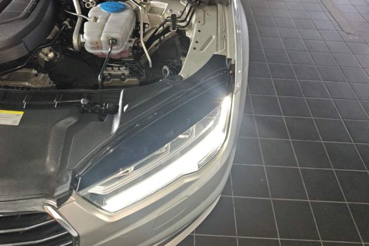 Used Audi A7 2017 40 TFSI Ambition Edition Engine Bay Left