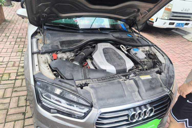Used Audi A7 2017 50 TFSI quattro Comfort Model Engine Bay Right