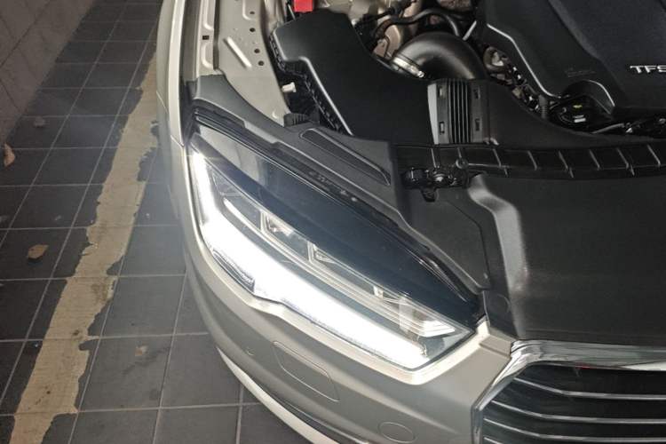 Used Audi A7 2017 40 TFSI Ambition Edition Engine Bay Right