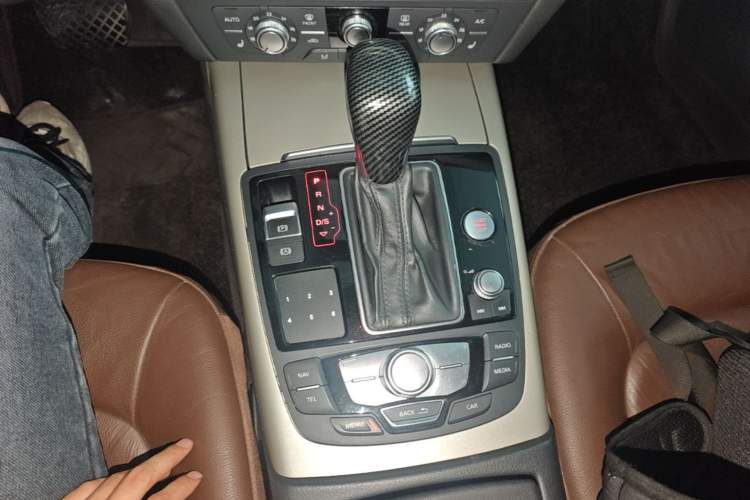Used Audi A7 2017 40 TFSI Ambition Edition Gear Lever