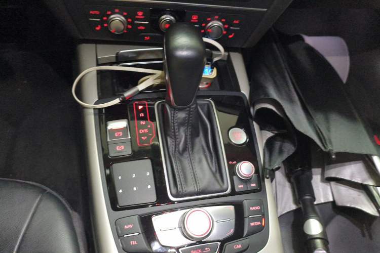 Used Audi A7 2017 40 TFSI Ambition Edition Gear Lever
