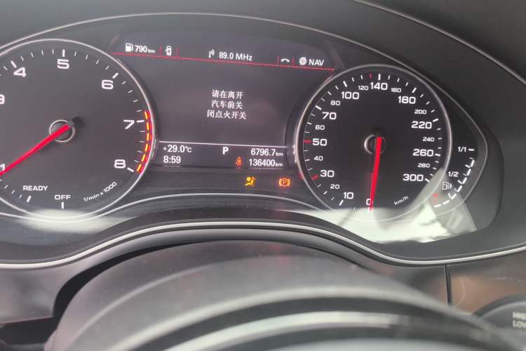 Used Audi A7 2017 40 TFSI Ambition Edition Odometer Close Up