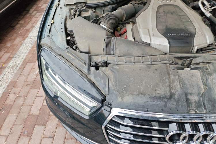 Used Audi A7 2017 50 TFSI quattro Comfort Model Engine Bay Right