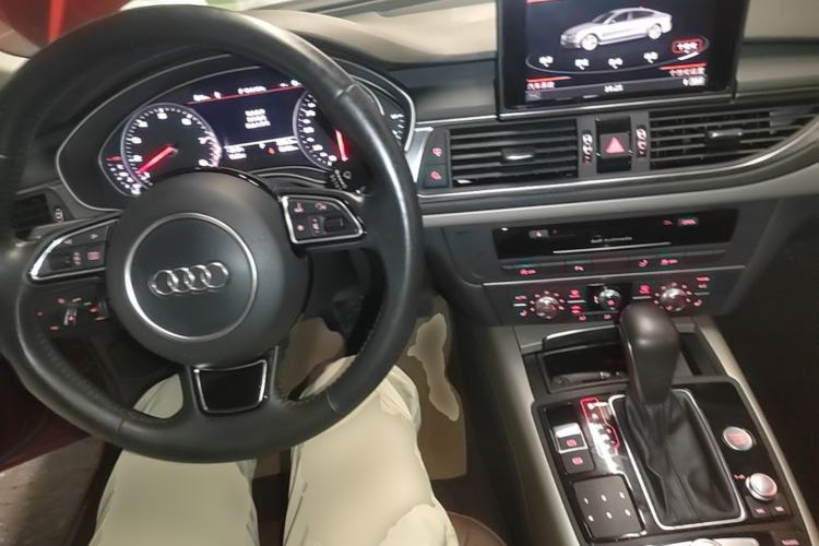 Used Audi A7 2017 40 TFSI Ambition Edition Center Console