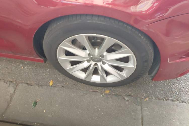 Used Audi A7 2017 35 TFSI Fashion Model Right Front Wheel Hub