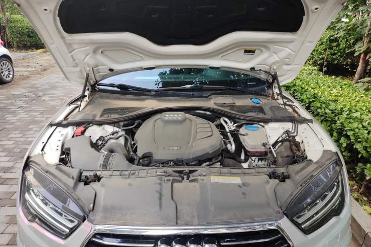 Used Audi A7 2017 35 TFSI Fashion Model Engine Bay