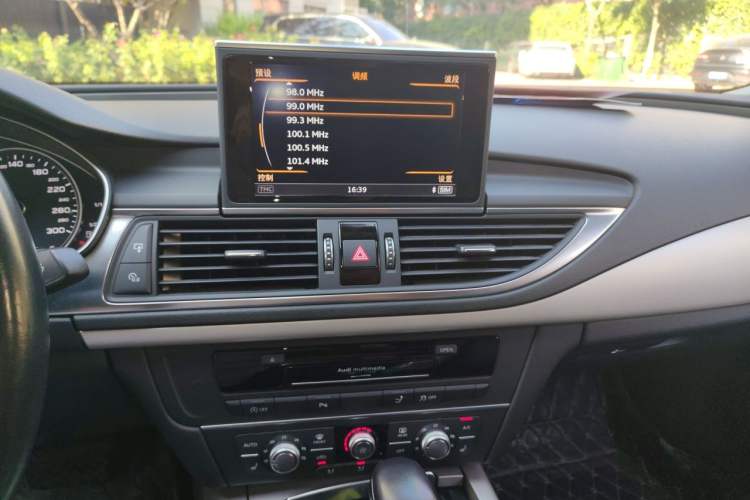 Used Audi A7 2017 40 TFSI Ambition Edition Audio And AC Panel