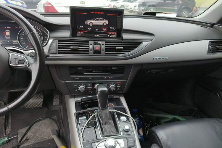 Used Audi A7 2017 40 TFSI quattro Technology Edition Audio And AC Panel