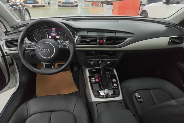 Used Audi A7 2017 35 TFSI Fashion Model Center Console