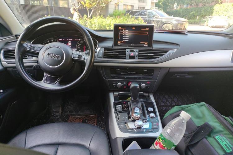 Used Audi A7 2017 40 TFSI Ambition Edition Center Console