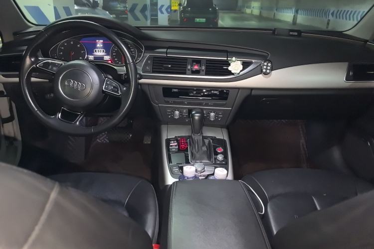 Used Audi A7 2017 40 TFSI Ambition Edition Center Console