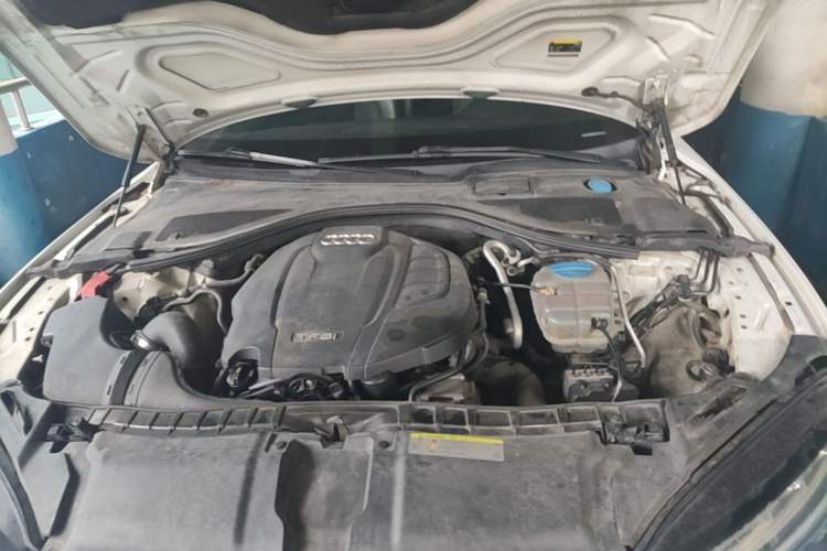 Used Audi A7 2017 35 TFSI Fashion Model Engine Bay