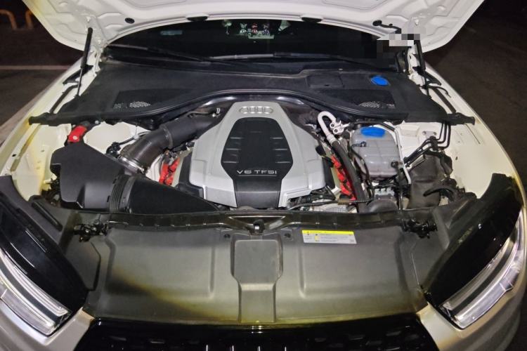 Used Audi A7 2017 50 TFSI quattro Comfort Model Engine Bay