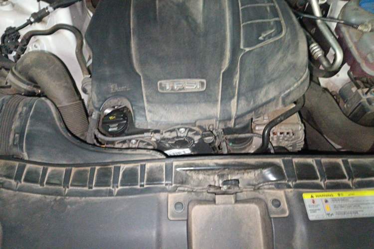 Used Audi A7 2017 35 TFSI Fashion Model Engine Bay