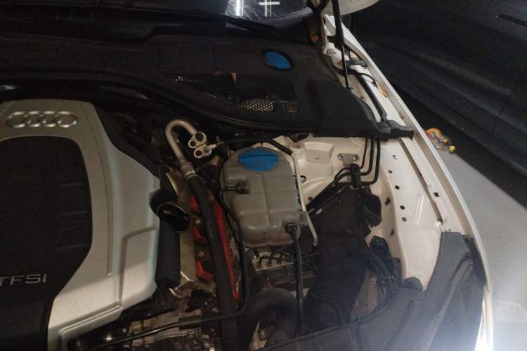 Used Audi A7 2017 50 TFSI quattro Comfort Model Engine Bay Left