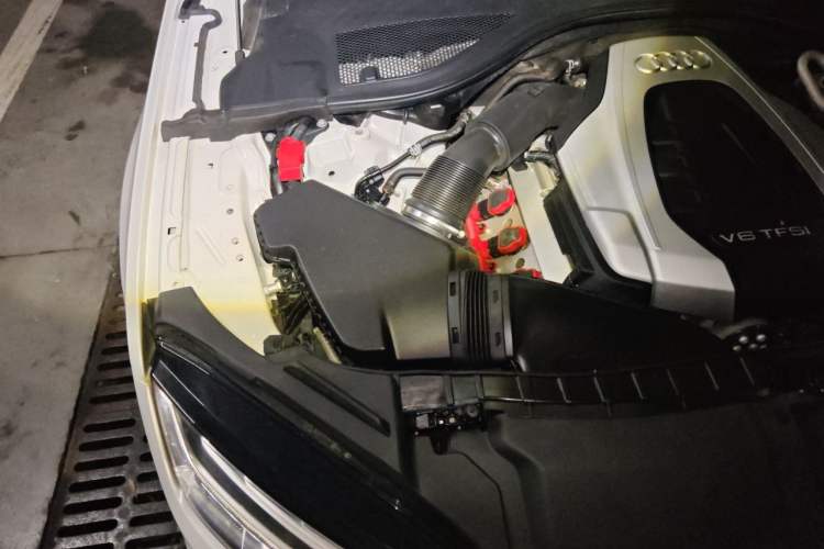 Used Audi A7 2017 50 TFSI quattro Comfort Model Engine Bay Right