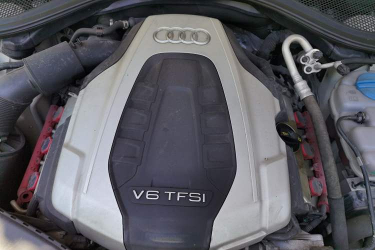 Used Audi A7 2017 50 TFSI quattro Comfort Model Engine Bay