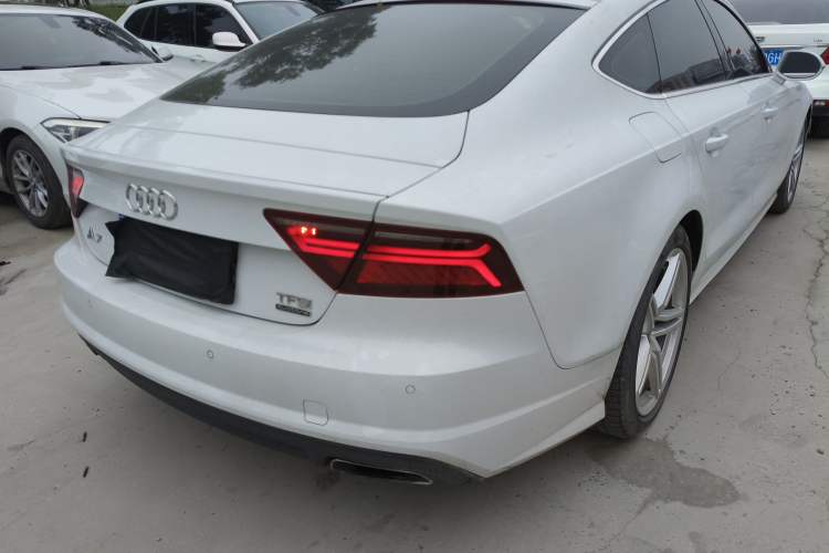 Used Audi A7 2017 40 TFSI quattro Technology Edition Exterior 6