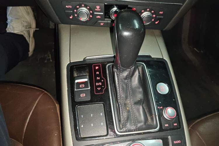 Used Audi A7 2017 40 TFSI Ambition Edition Gear Lever