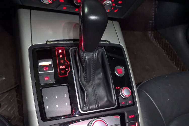 Used Audi A7 2017 40 TFSI Ambition Edition Gear Lever