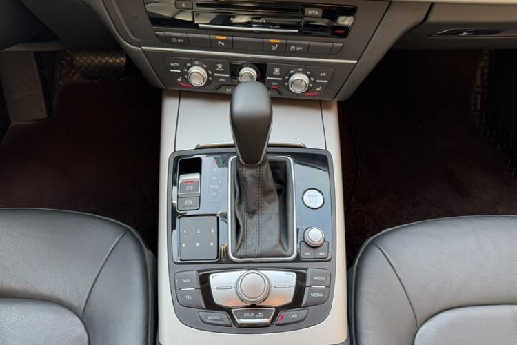 Used Audi A7 2017 40 TFSI Ambition Edition Gear Lever