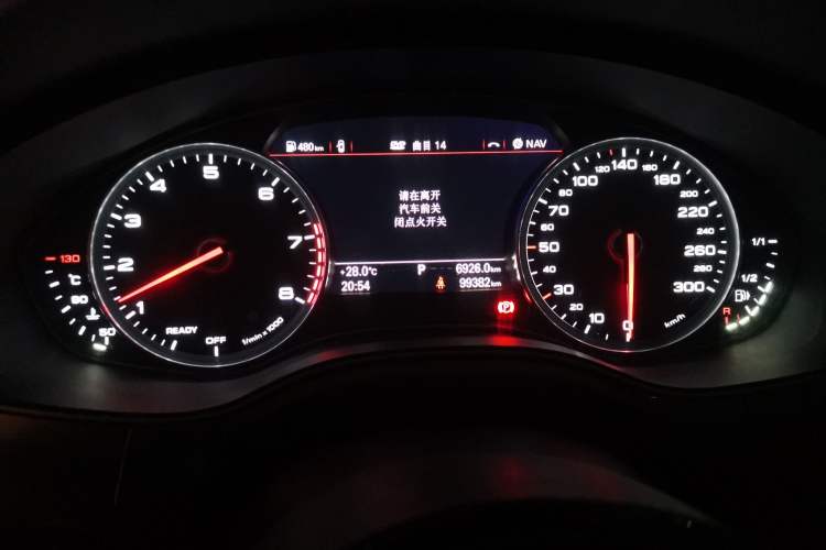 Used Audi A7 2017 40 TFSI Ambition Edition Odometer Close Up