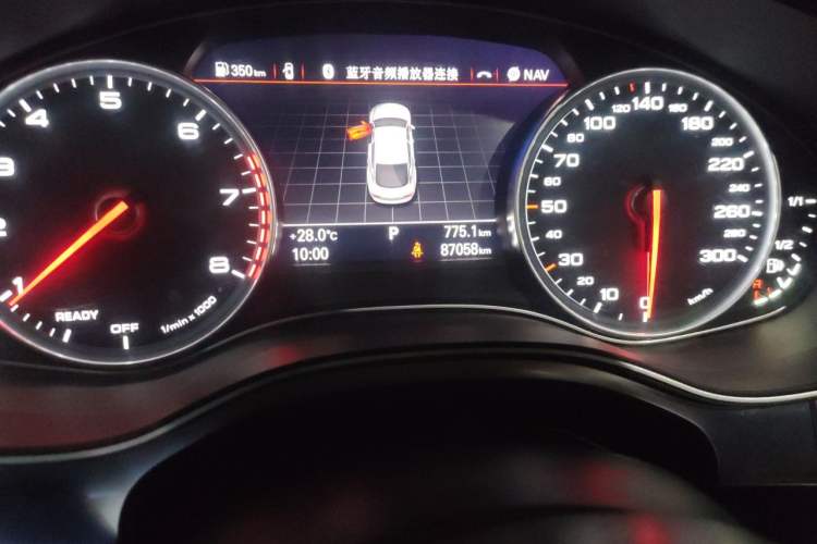 Used Audi A7 2017 35 TFSI Fashion Model Odometer Close Up