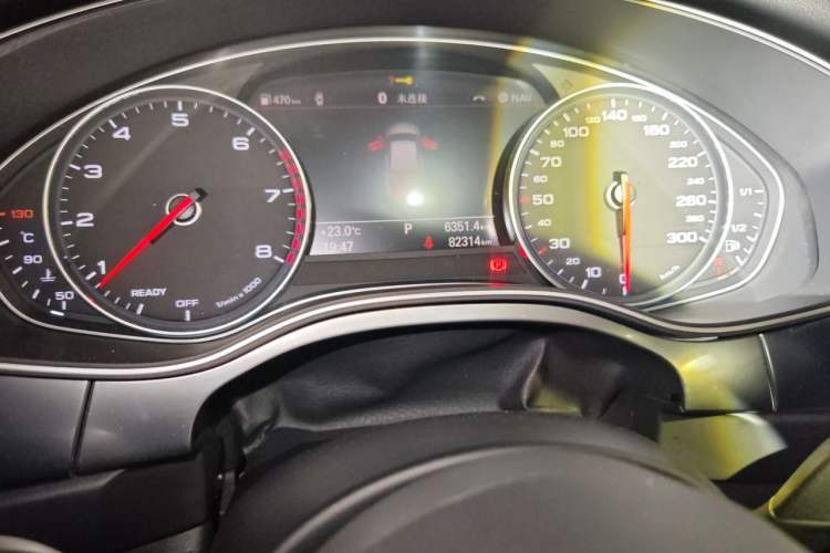 Used Audi A7 2017 50 TFSI quattro Comfort Model Odometer Close Up