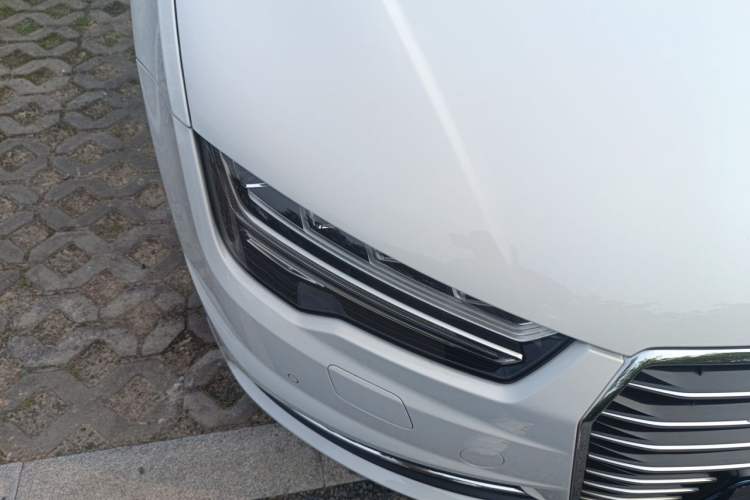 Used Audi A7 2017 35 TFSI Fashion Model Right Front Headlight