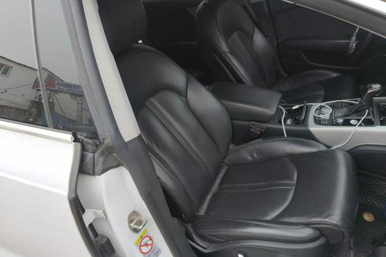Used Audi A7 2017 40 TFSI quattro Technology Edition Right Front Seat