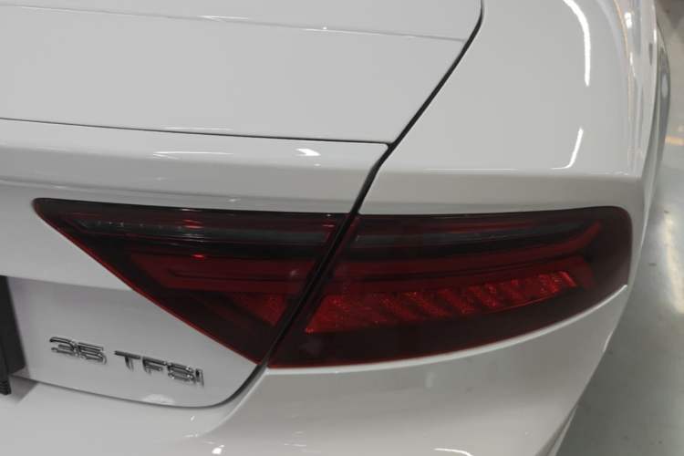 Used Audi A7 2017 35 TFSI Fashion Model Right Rear Taillight