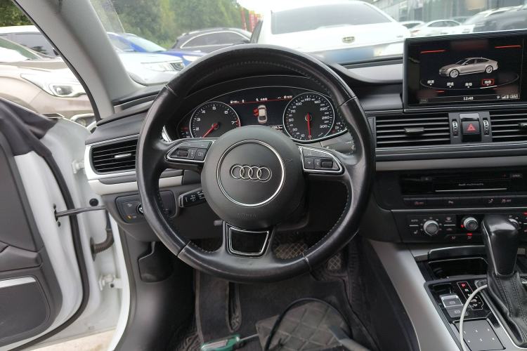 Used Audi A7 2017 40 TFSI quattro Technology Edition Steering Wheel