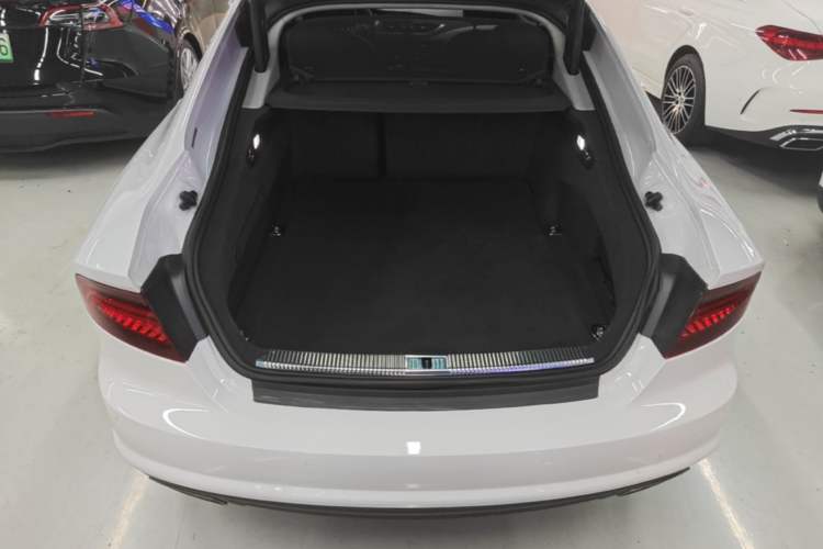 Used Audi A7 2017 35 TFSI Fashion Model Trunk
