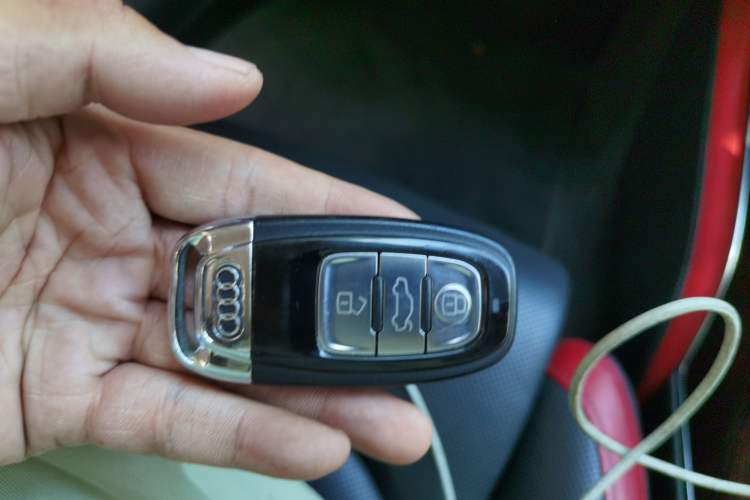 Used Audi A7 2017 50 TFSI quattro Comfort Model Vehicle Key