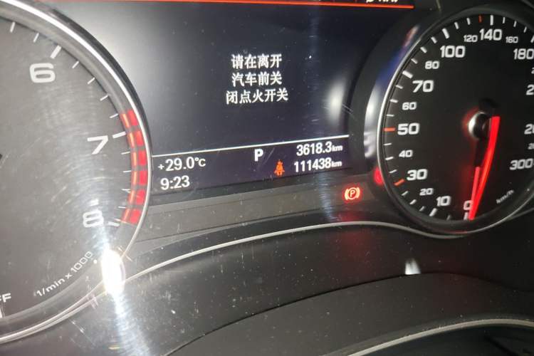 Used Audi A7 2017 40 TFSI Ambition Edition Odometer Close Up