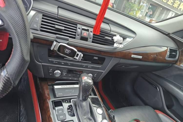 Used Audi A7 2018 50 TFSI quattro Comfort Model Audio And AC Panel