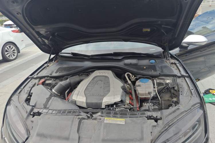 Used Audi A7 2018 50 TFSI quattro Comfort Model Engine Bay