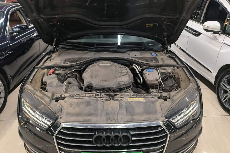 Used Audi A7 2018 35 TFSI Fashion Model Engine Bay