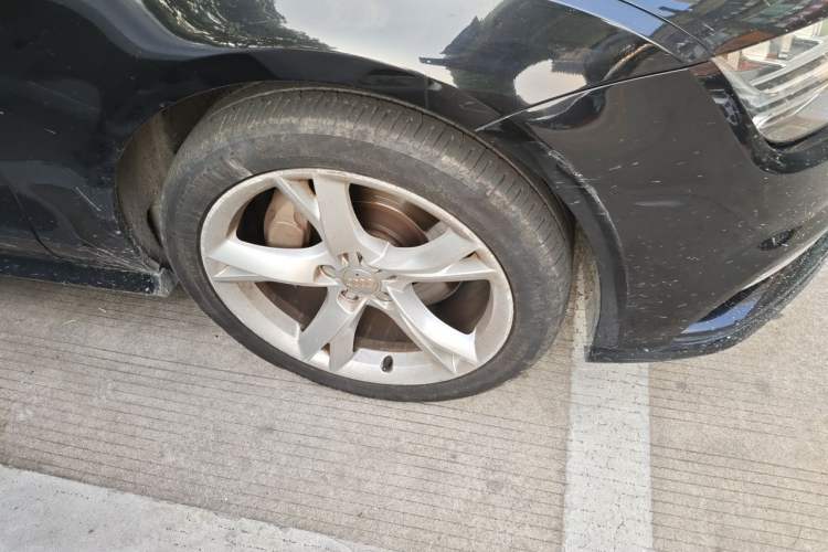 Used Audi A7 2018 40 TFSI Ambition Edition Right Front Wheel Hub