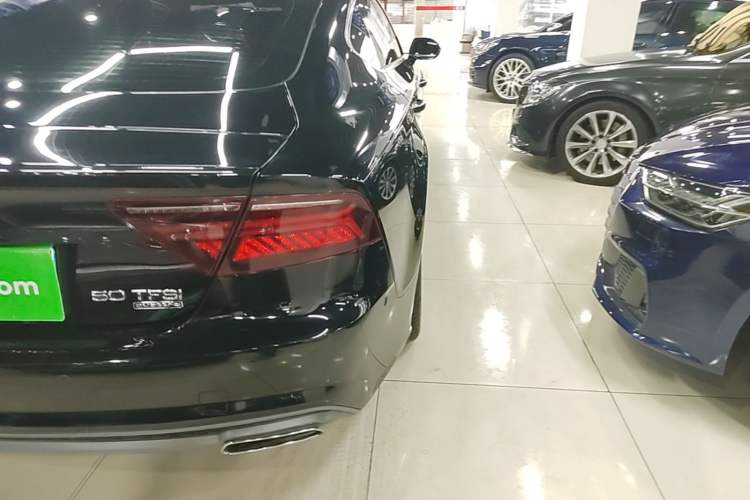 Used Audi A7 2018 50 TFSI quattro Comfort Model Right Rear Taillight