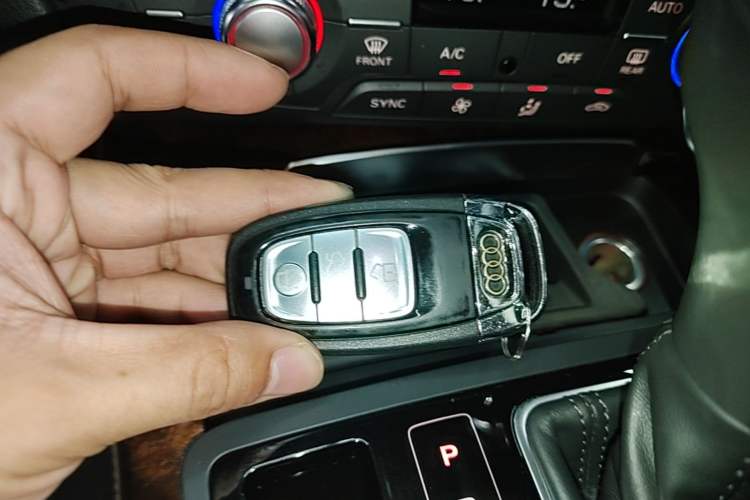 Used Audi A7 2018 50 TFSI quattro Comfort Model Vehicle Key